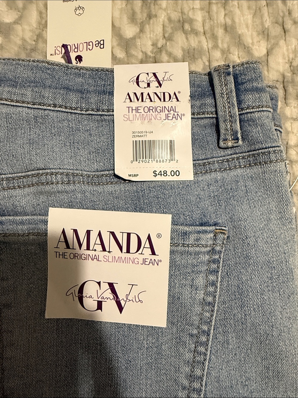 Gloria Vanderbilt Women's Straight Light Blue Jeans - Picture 2 of 3